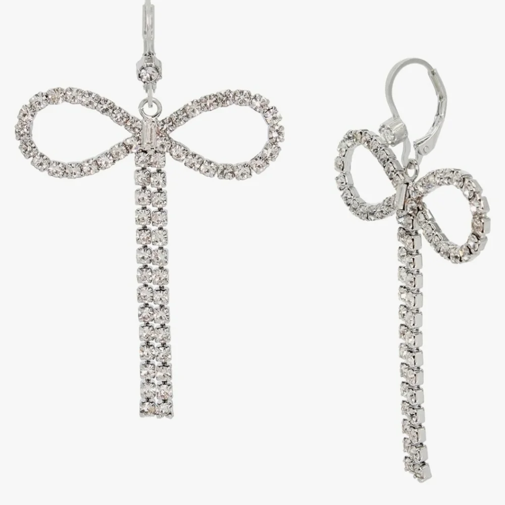 🤍▪️ BETSEY JOHNSON▪️ Silver Silver Bow Drop Rhinestone Earrings